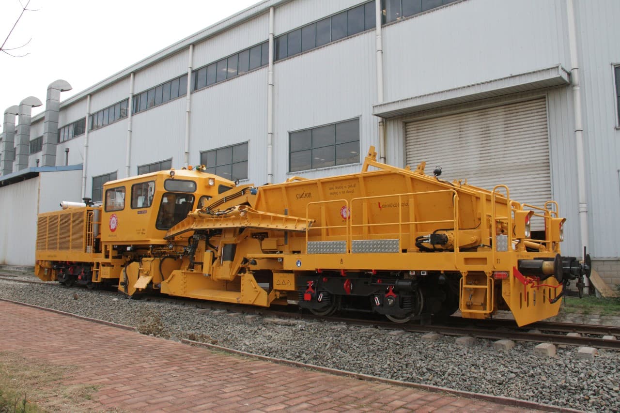 SPZ270 төмөр замын балласт тохируулагч машин